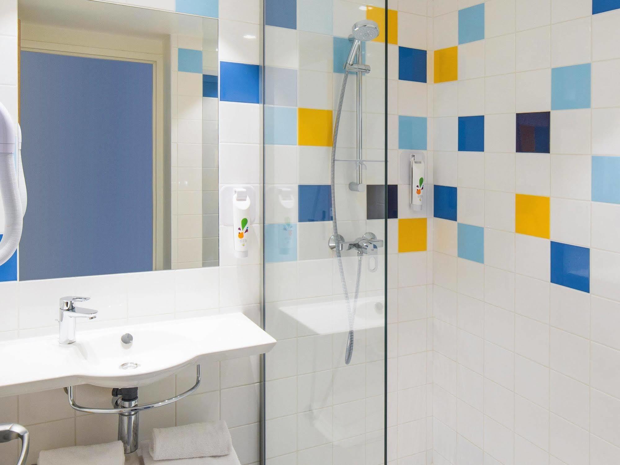 Ibis Styles Collioure Port Vendres Hotel Екстериор снимка